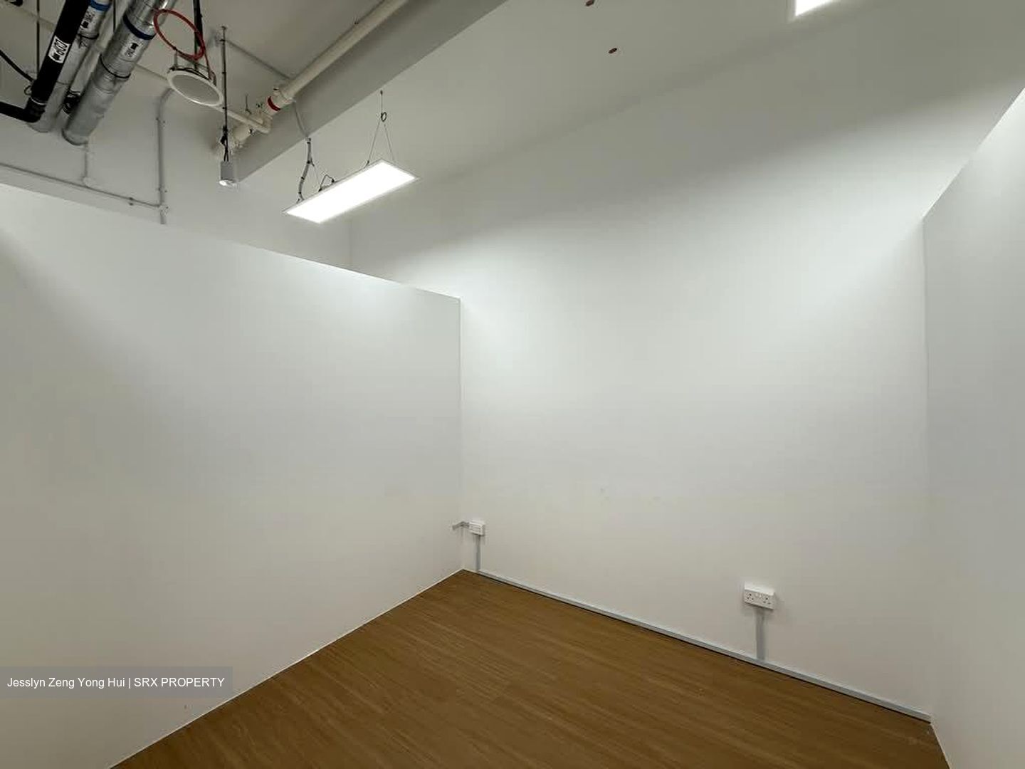 Woods Square (D25), Office #553302581